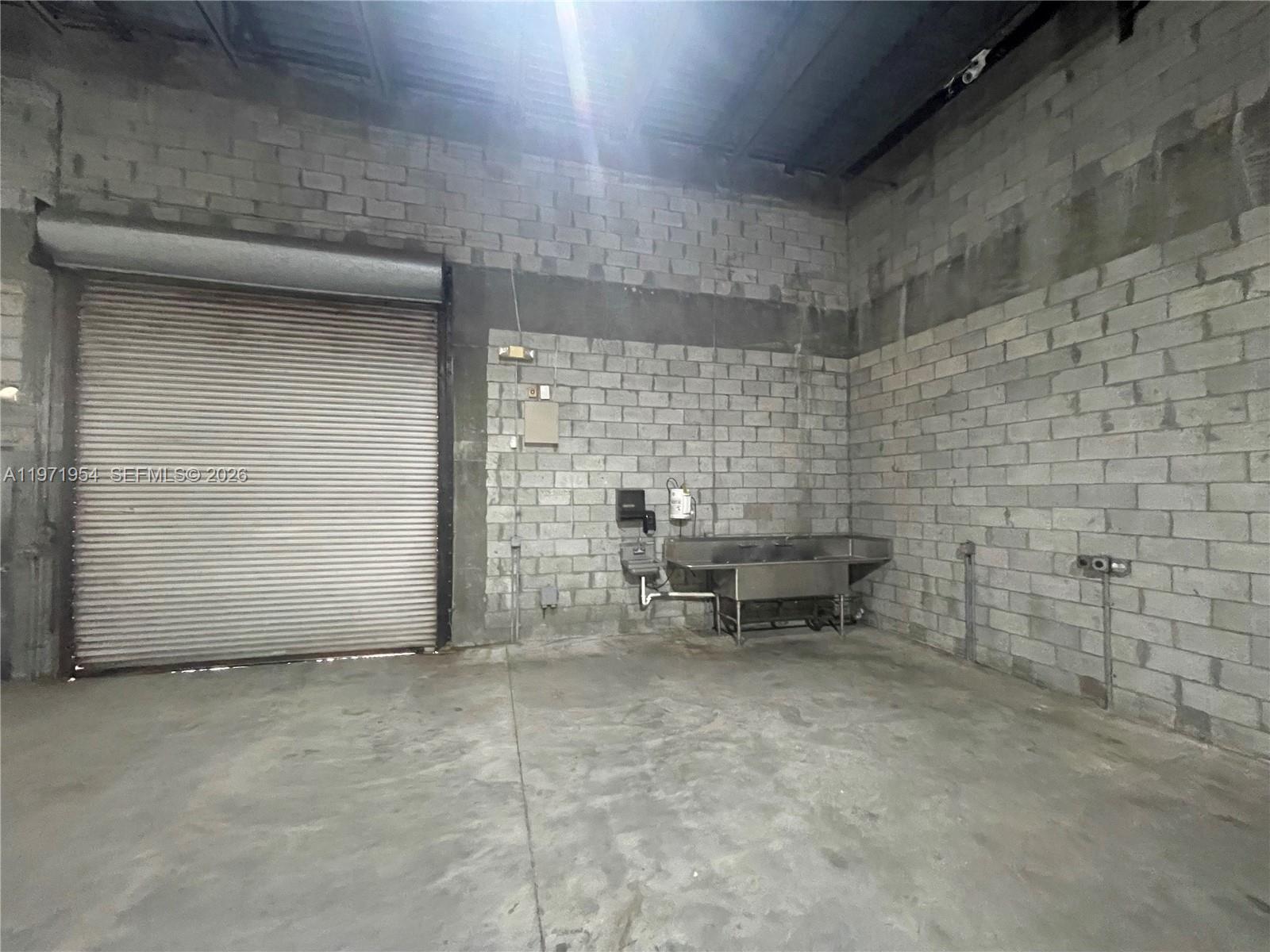   /   sq. ft. $ 2026-02-25 0 foto