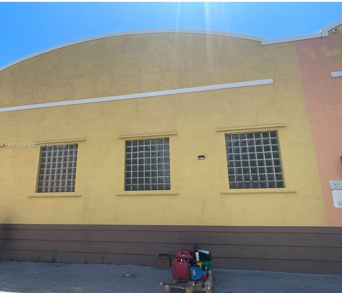   /   sq. ft. $ 2026-02-25 0 foto