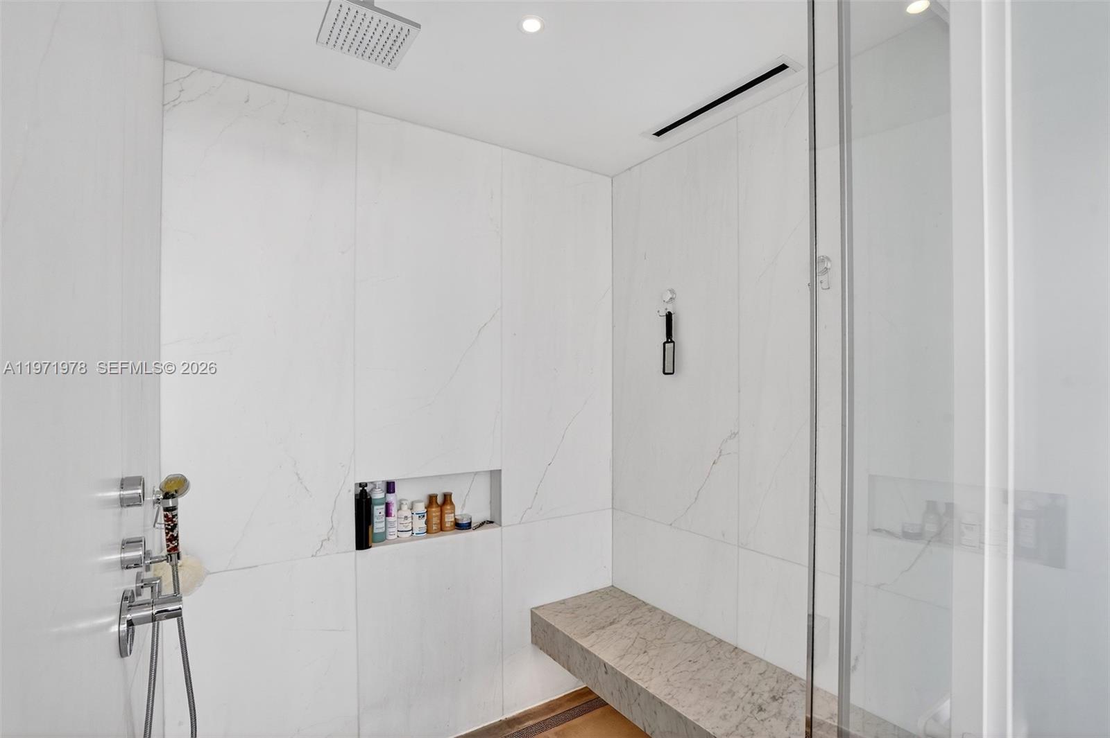 14B 3 / 4 2531 sq. ft. $ 2026-02-25 0 Photo