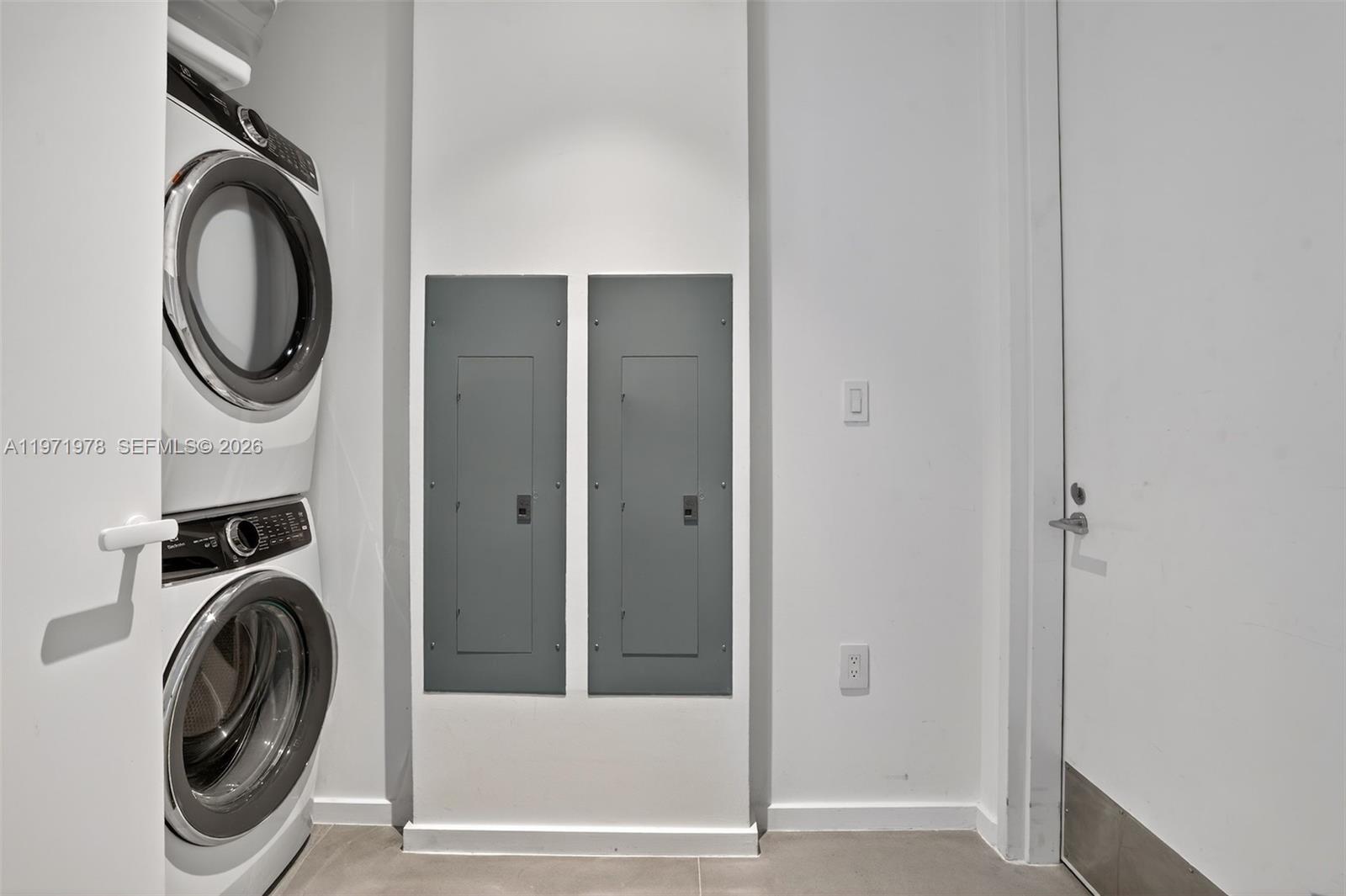 14B 3 / 4 2531 sq. ft. $ 2026-02-25 0 Photo