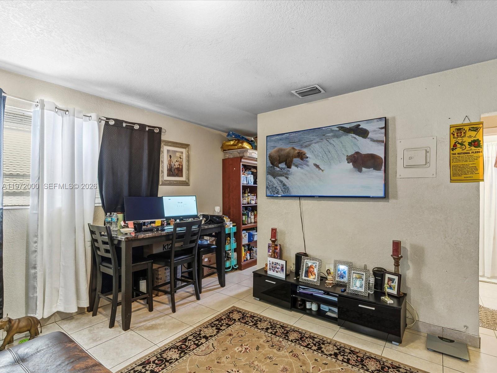   /  3584 sq. ft. $ 2026-02-25 0 foto