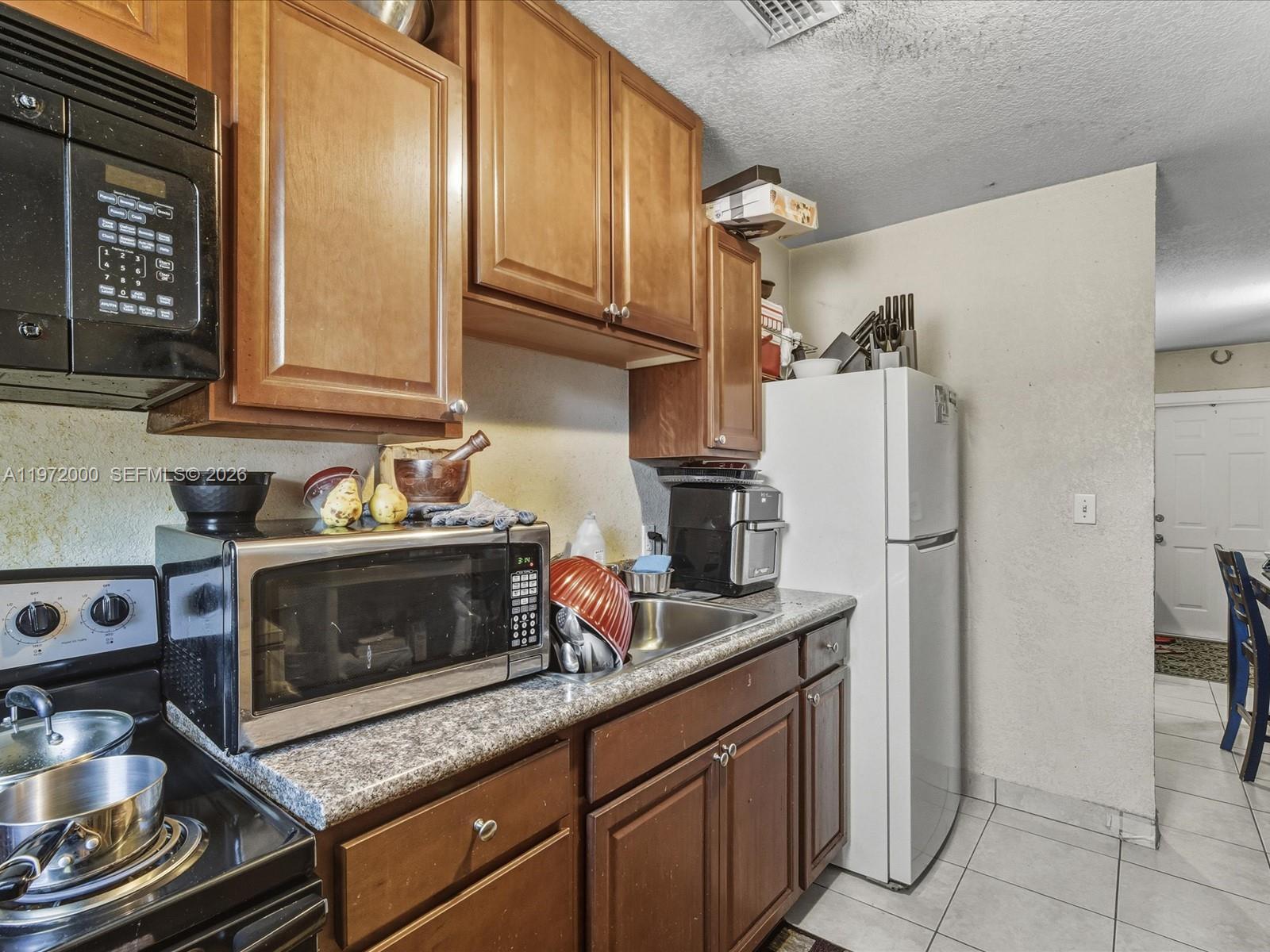   /  3584 sq. ft. $ 2026-02-25 0 foto