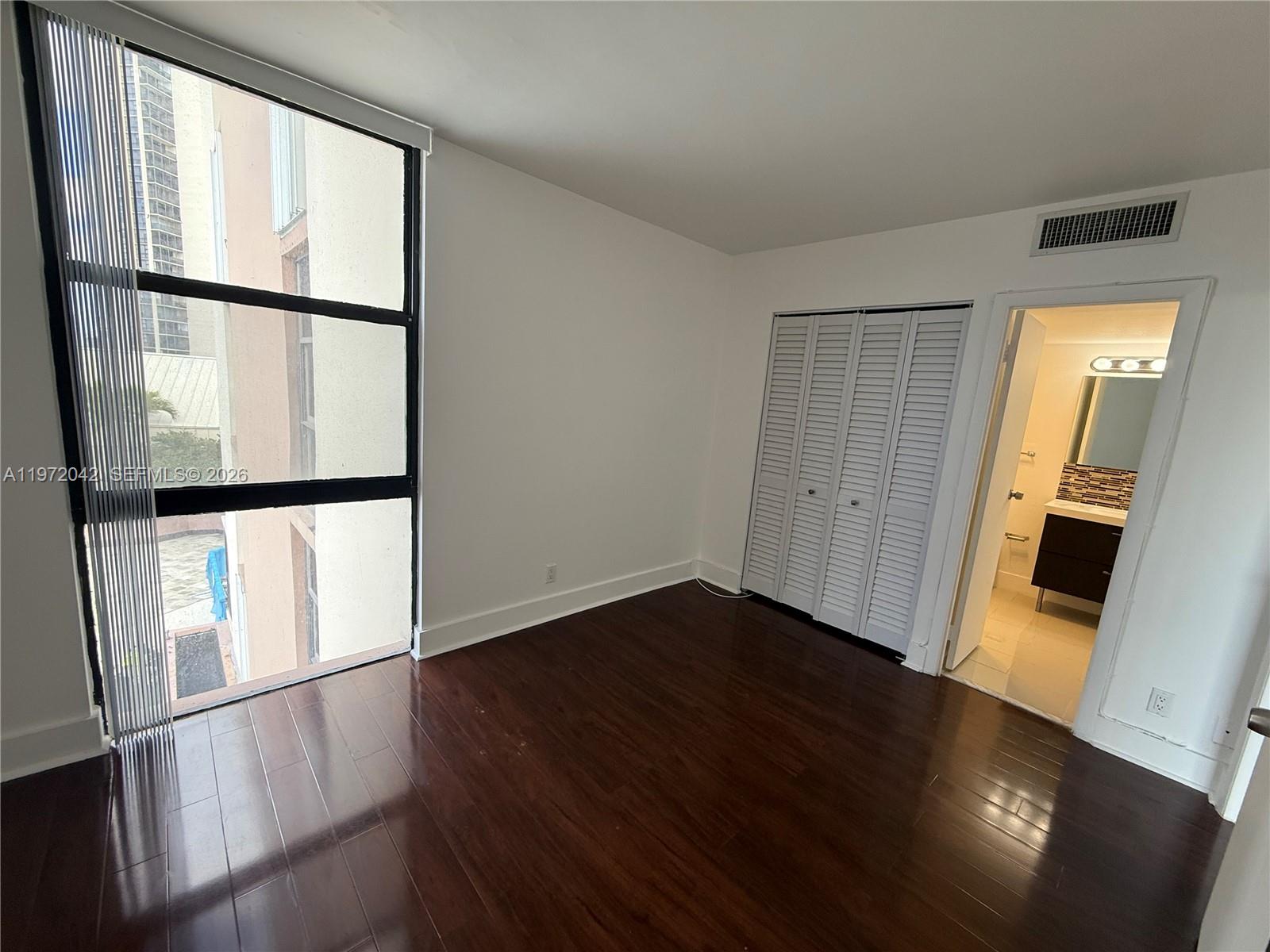 Photo of 20335 Country Club Dr  #502, Aventura, Florida, 33180 - 