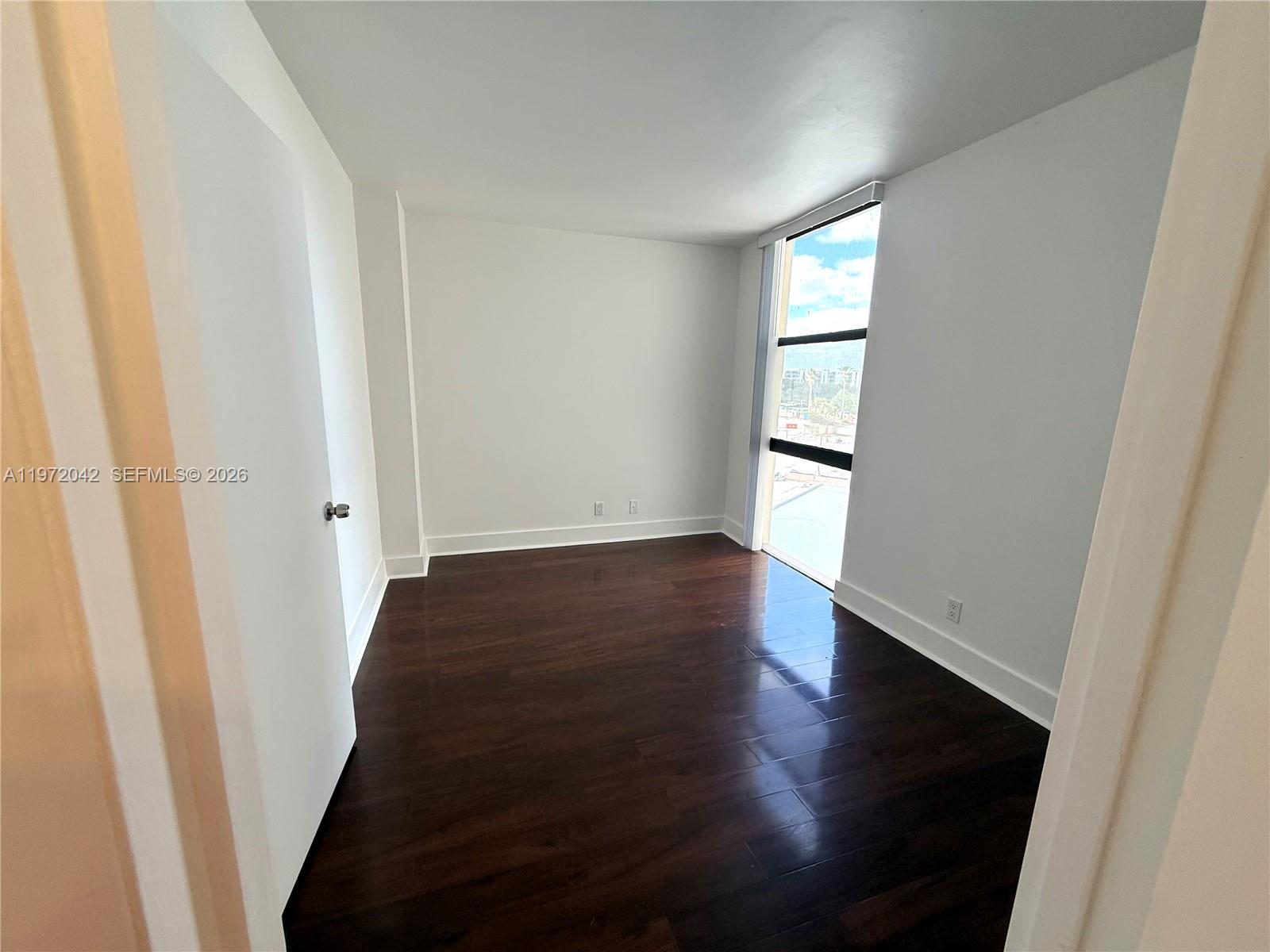 Photo of 20335 Country Club Dr  #502, Aventura, Florida, 33180 - 