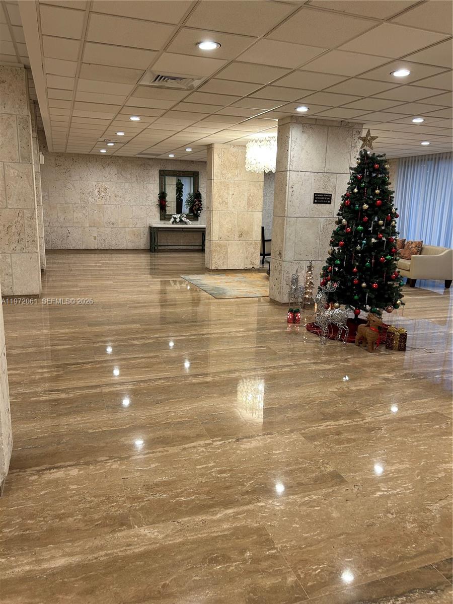 20L 1 / 2 870 sq. ft. $ 2026-02-25 0 Photo