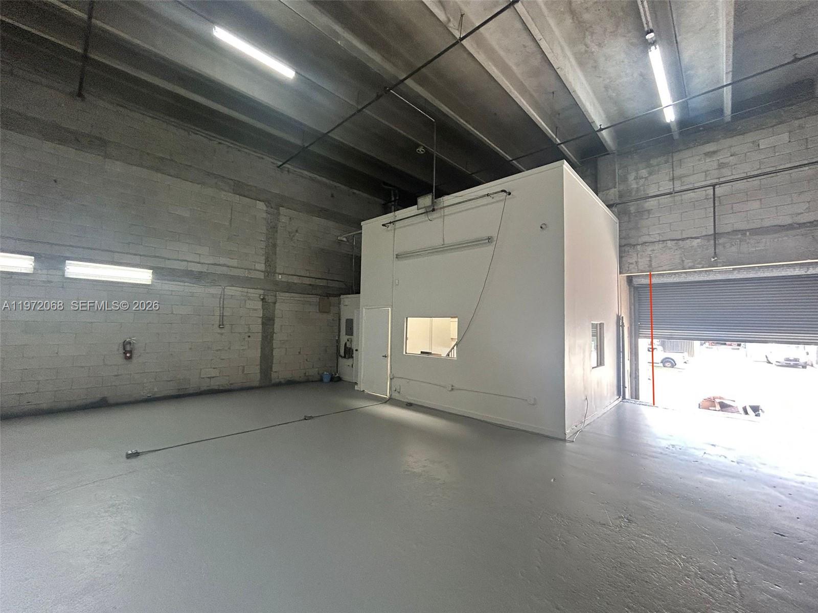 4-1  /   кв.футов $ 2026-02-25 0 Фото