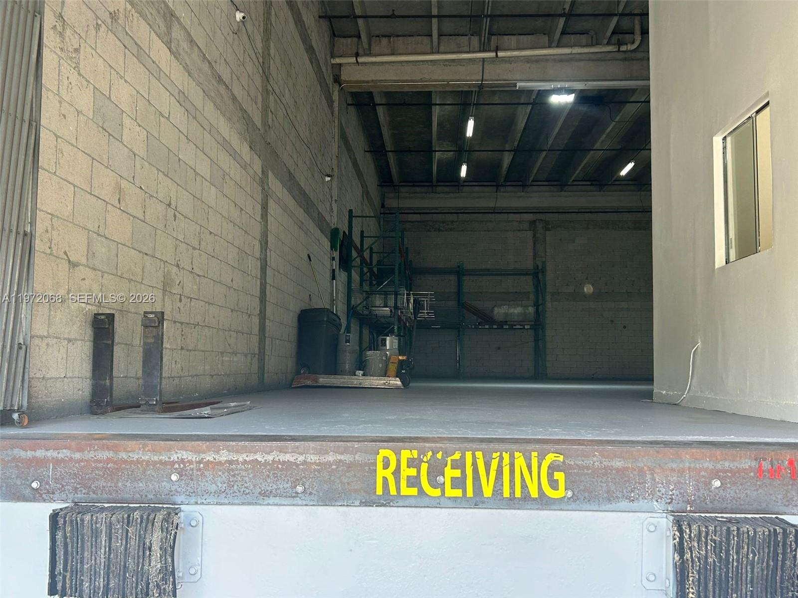 4-1  /   кв.футов $ 2026-02-25 0 Фото