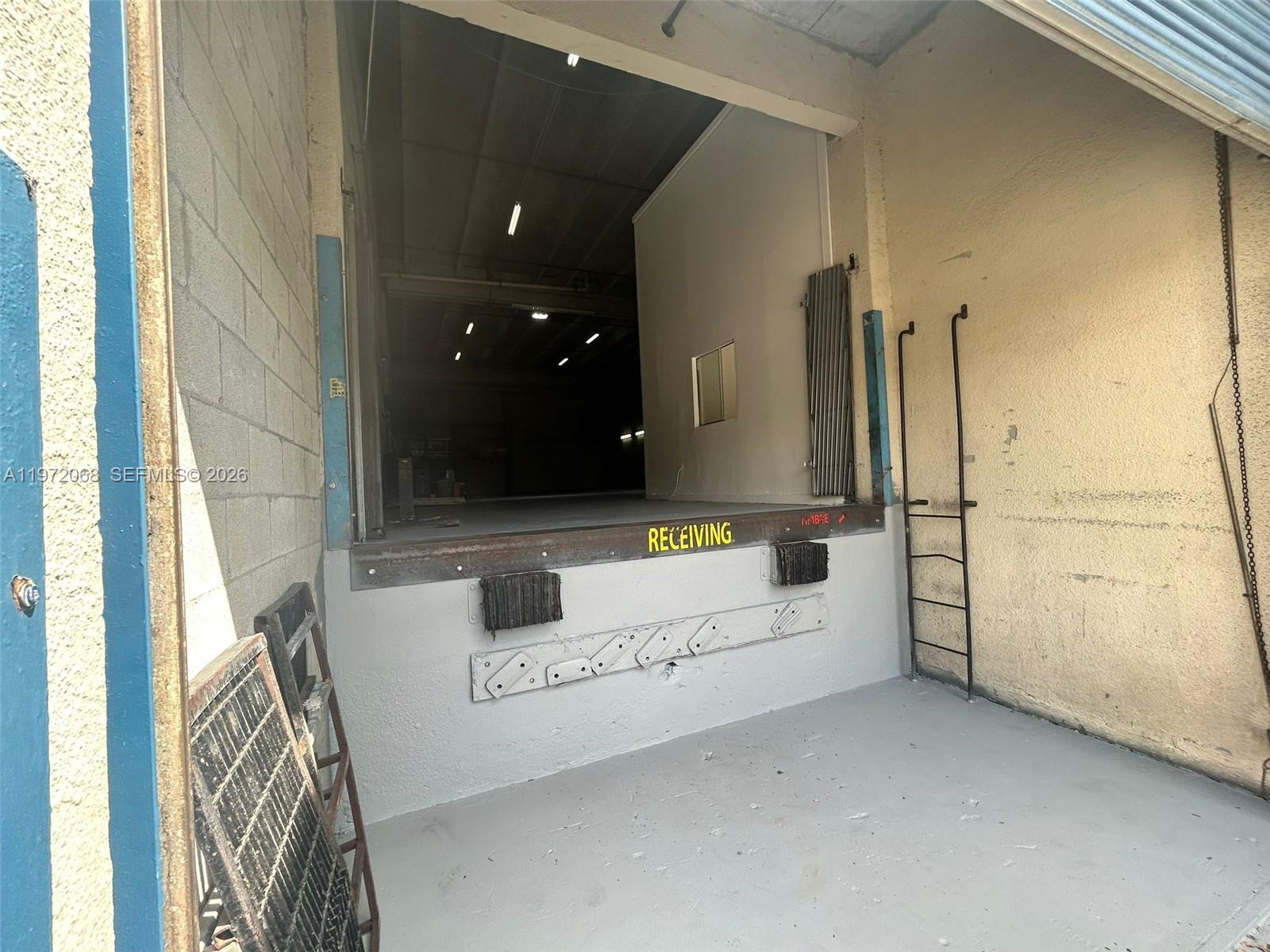 4-1  /   кв.футов $ 2026-02-25 0 Фото