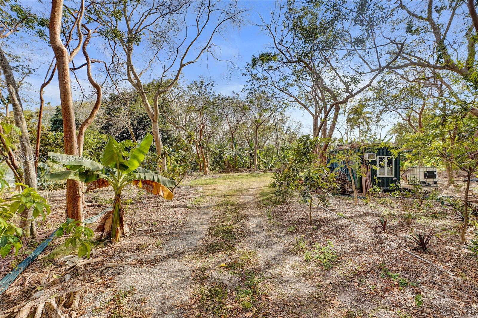   /   sq. ft. $ 2026-02-25 0 foto