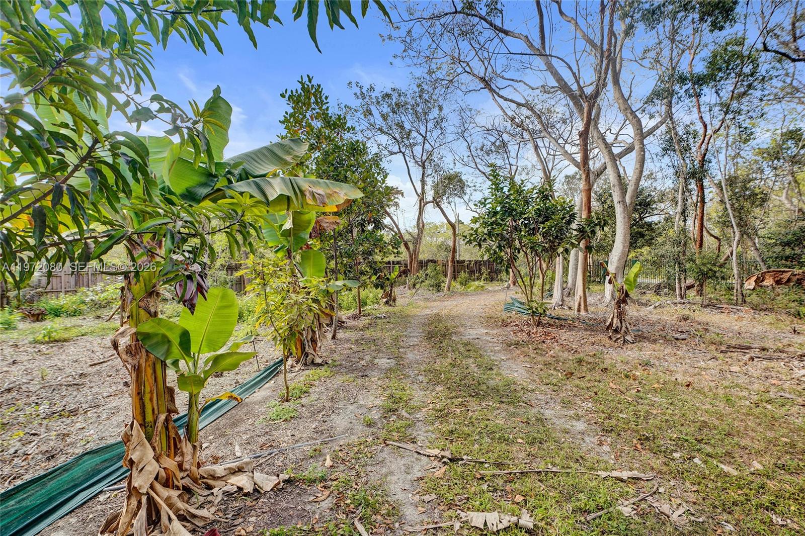   /   sq. ft. $ 2026-02-25 0 foto