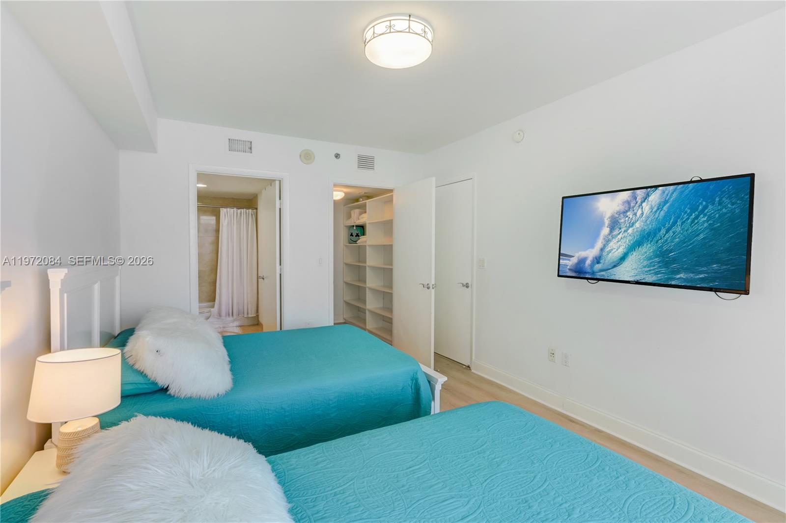 3804 3 / 3 1675 sq. ft. $ 2026-02-25 0 foto