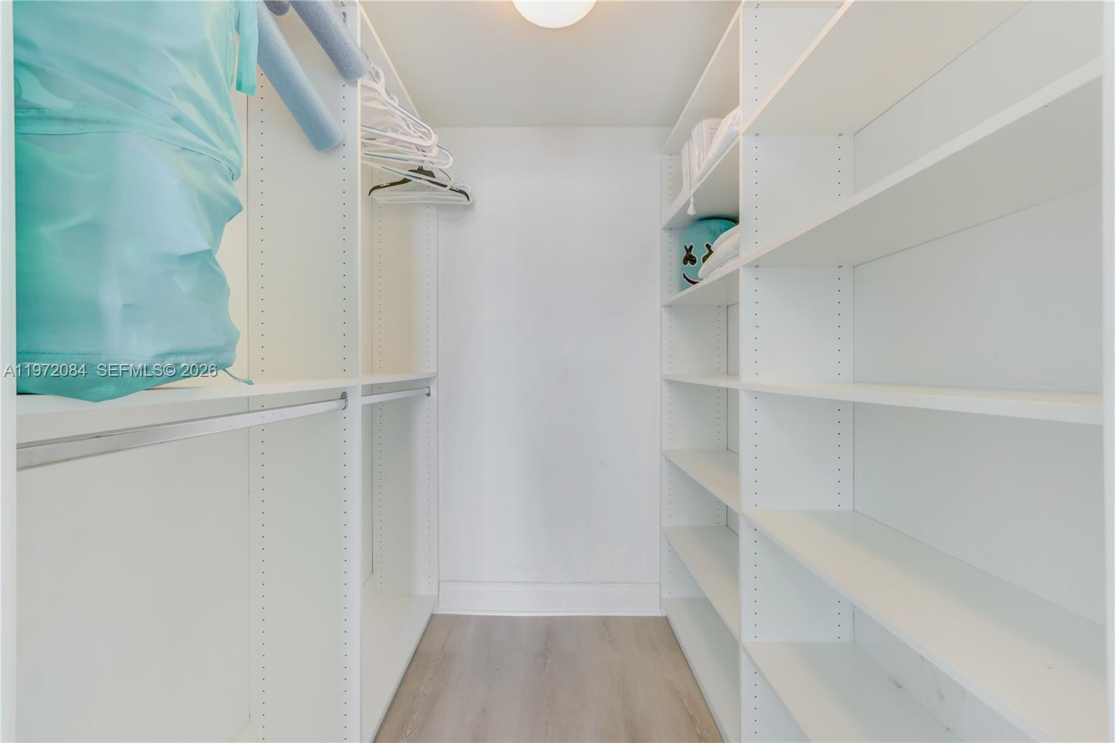 3804 3 / 3 1675 sq. ft. $ 2026-02-25 0 foto
