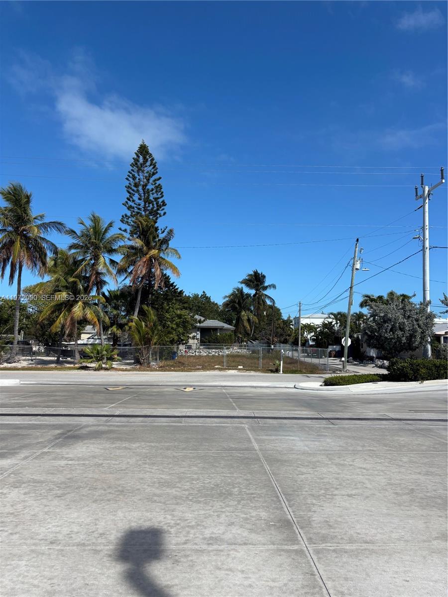   /   sq. ft. $ 2026-02-25 0 foto