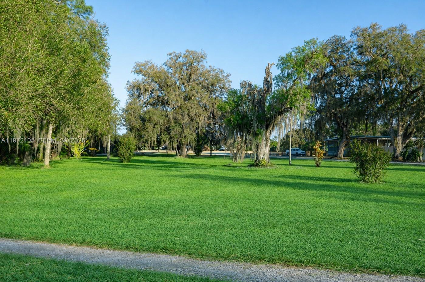   /   sq. ft. $ 2026-02-25 0 foto