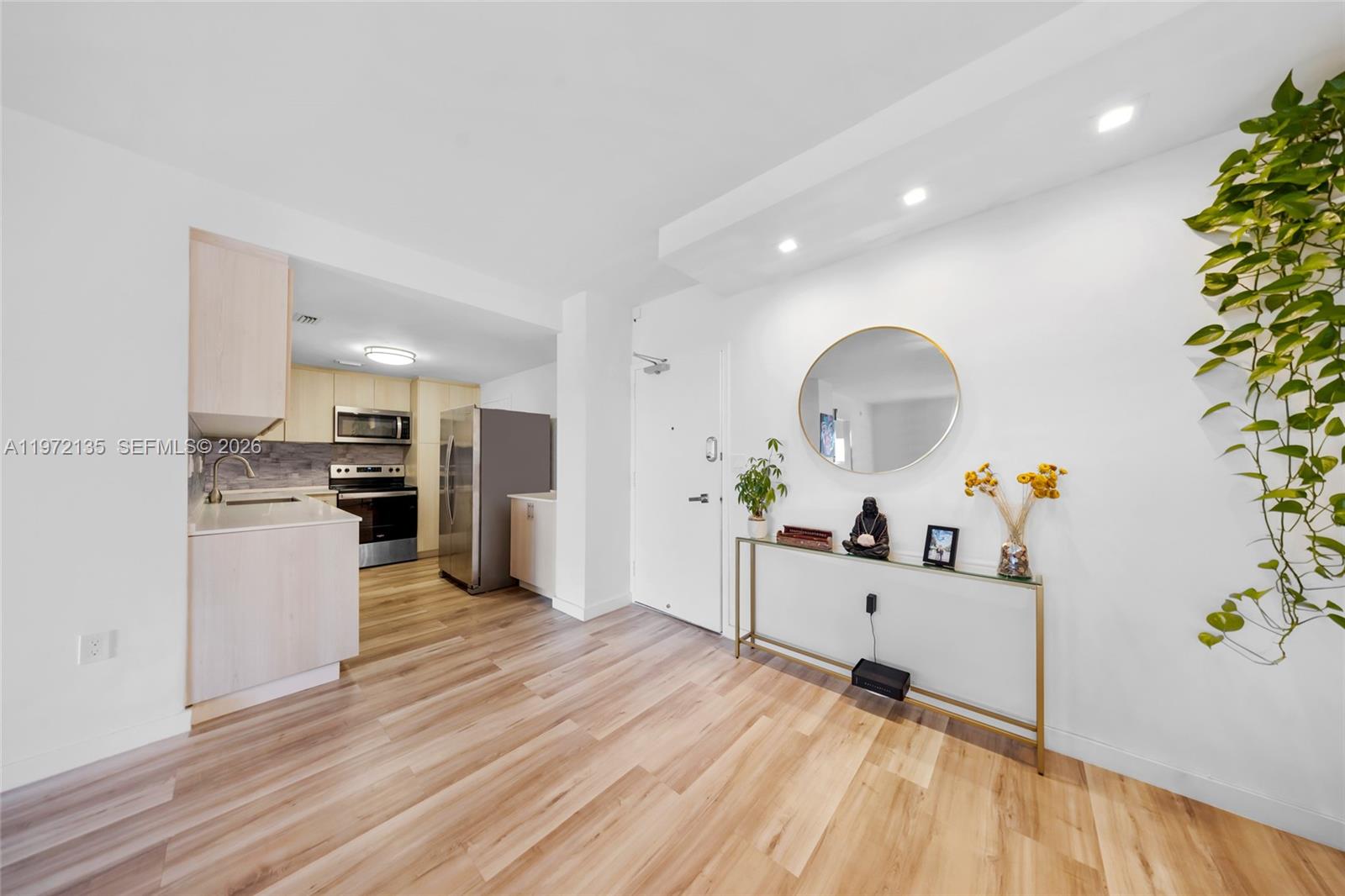 1614 1 / 2 762 sq. ft. $ 2026-02-25 0 foto