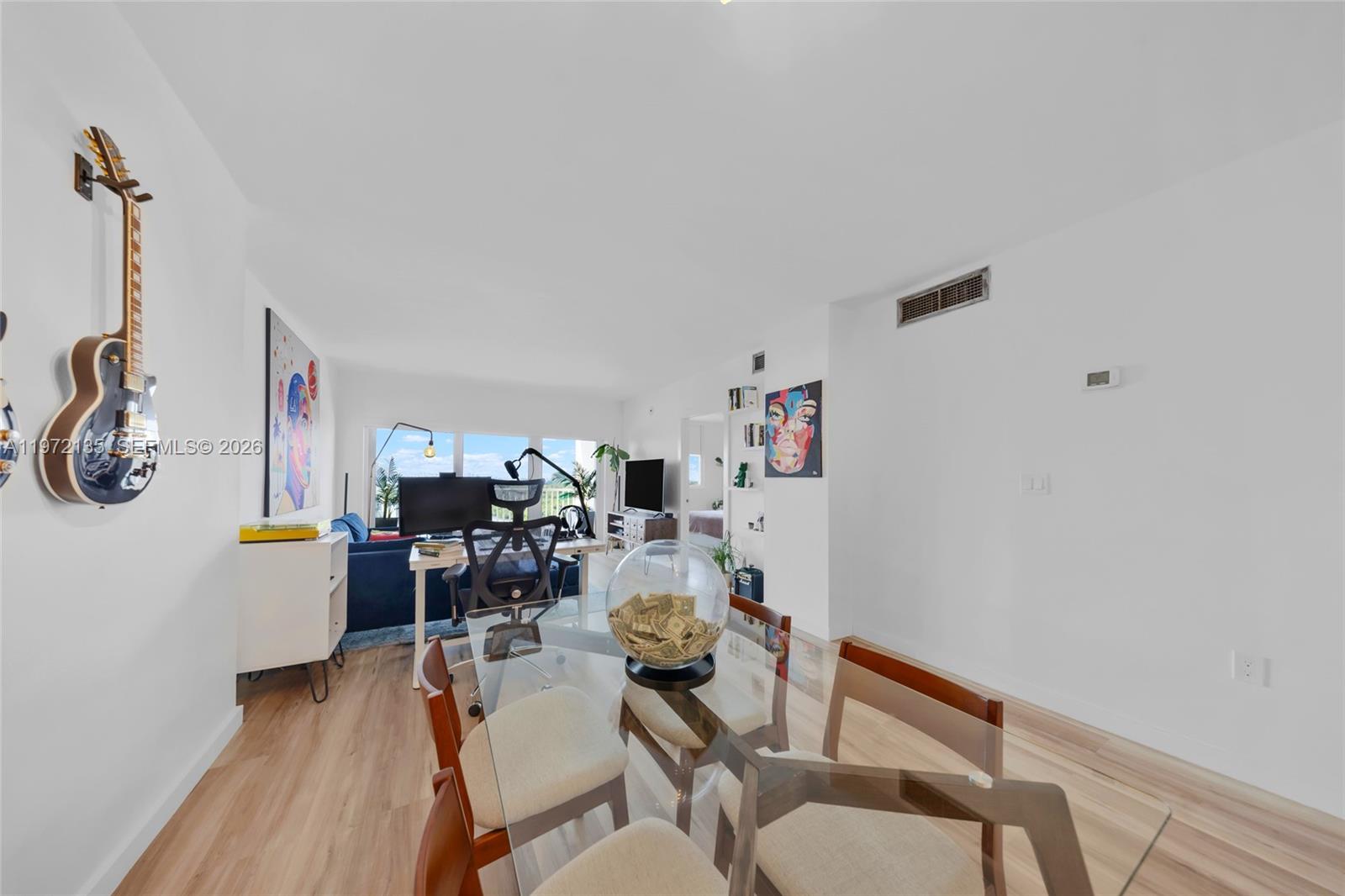 1614 1 / 2 762 sq. ft. $ 2026-02-25 0 foto