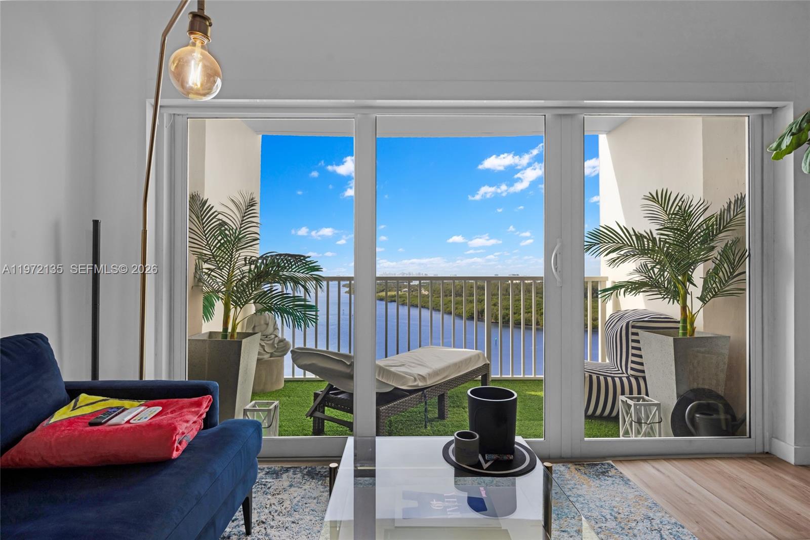 1614 1 / 2 762 sq. ft. $ 2026-02-25 0 foto