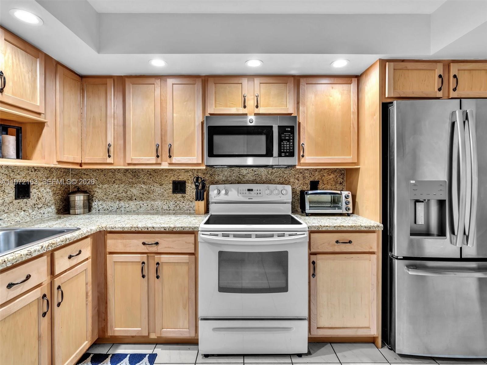 Photo of 1500 Ocean Dr  #10A, Hollywood, Florida, 33019 - Spacious kitchen has been remodeled and is immaculate! This owner is very neat and clean!