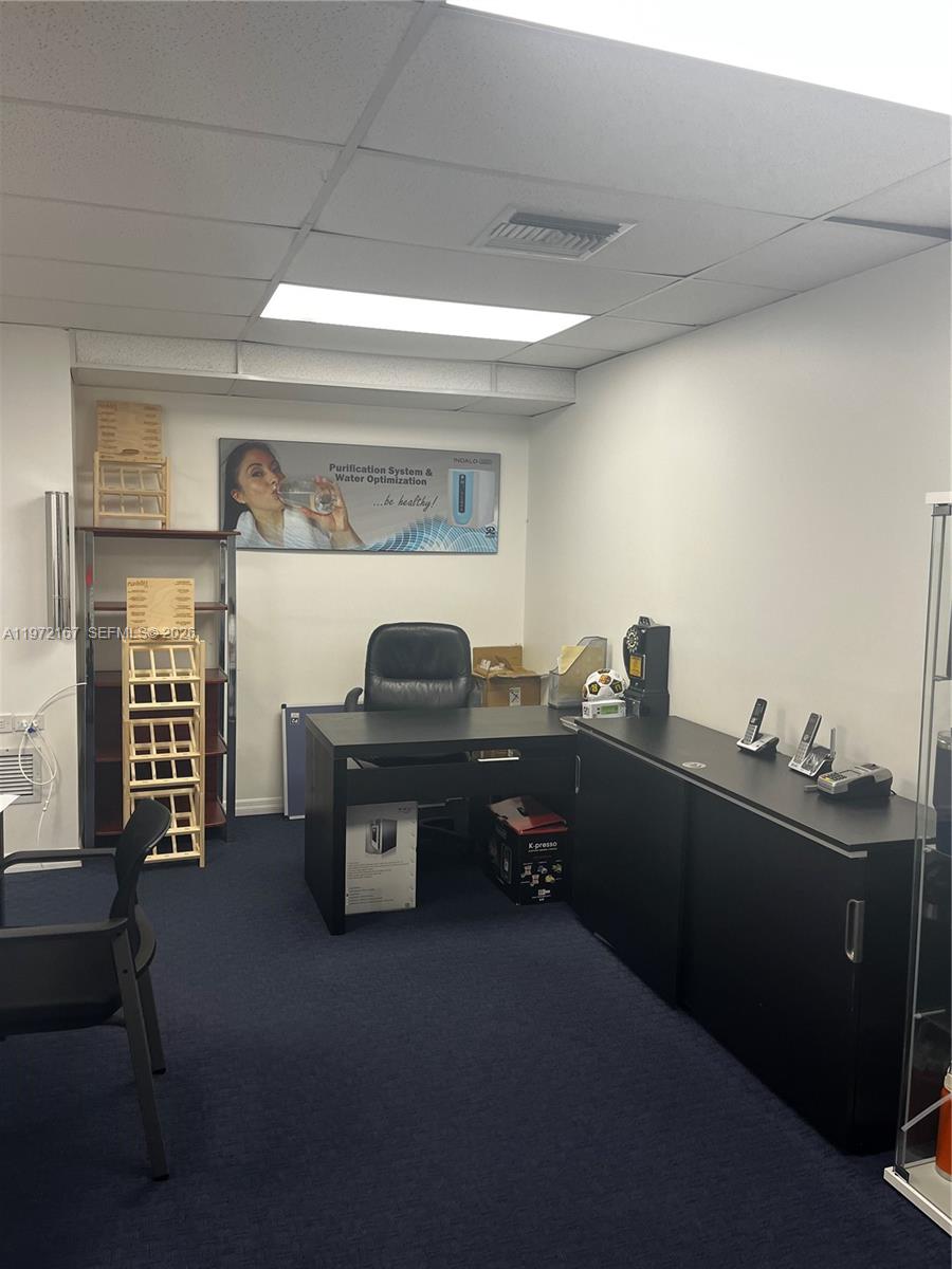 12053  /   кв.футов $ 2026-02-25 0 Фото