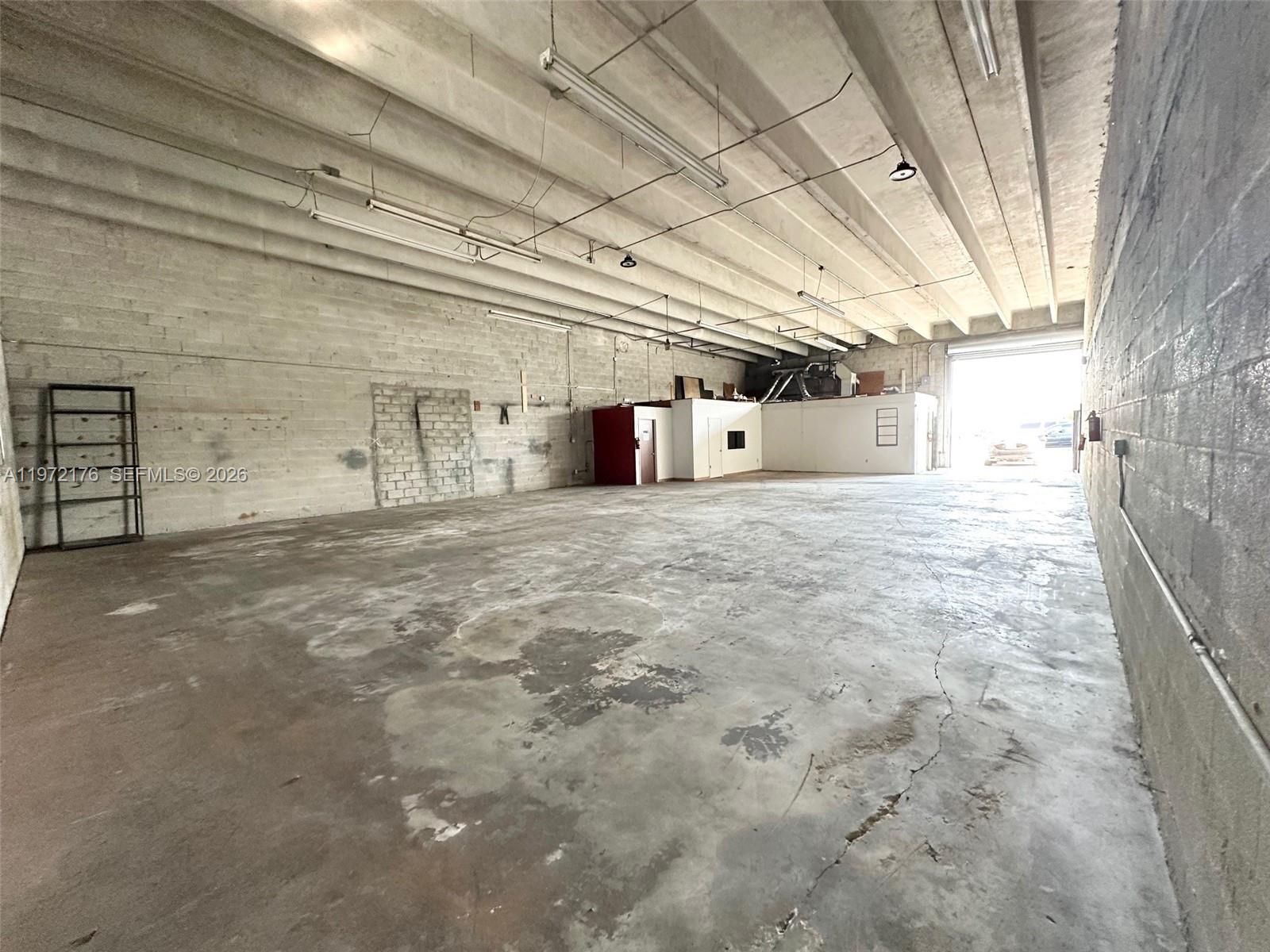 F23  /   sq. ft. $ 2026-02-25 0 foto