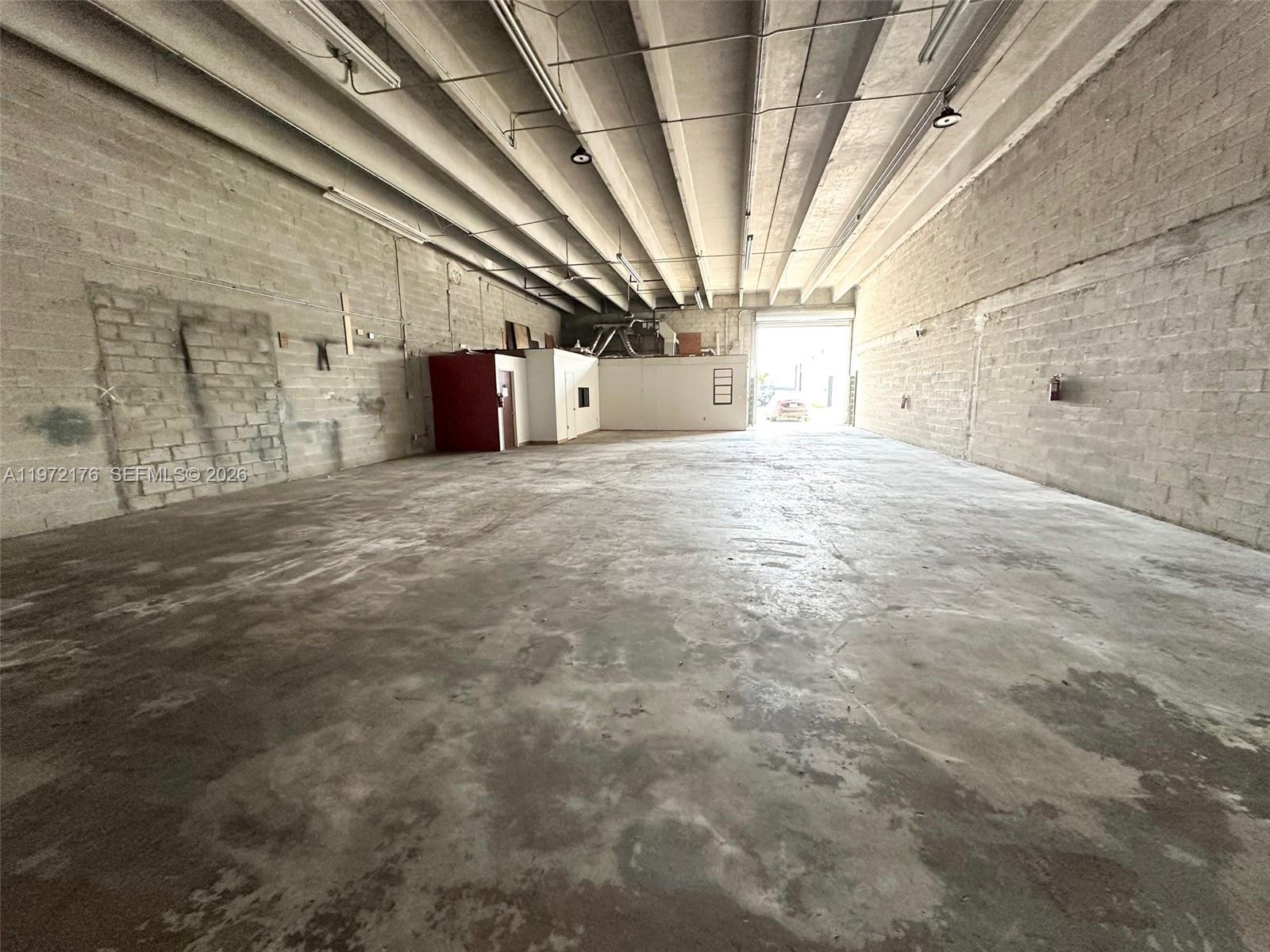 F23  /   sq. ft. $ 2026-02-25 0 foto