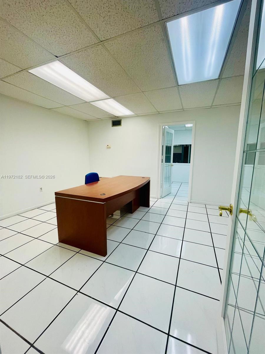 Ver detalles 112 / sq. ft. $ 2026-02-25 0 foto