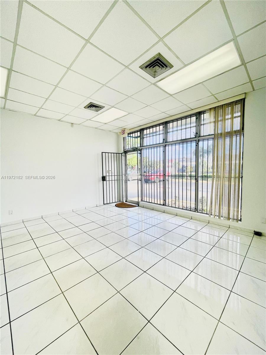 Ver detalles 112 / sq. ft. $ 2026-02-25 0 foto