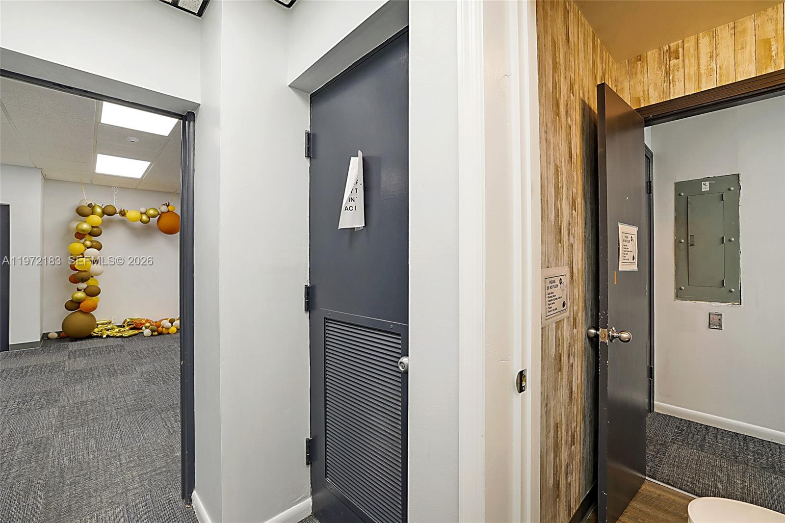   /   sq. ft. $ 2026-02-25 0 foto