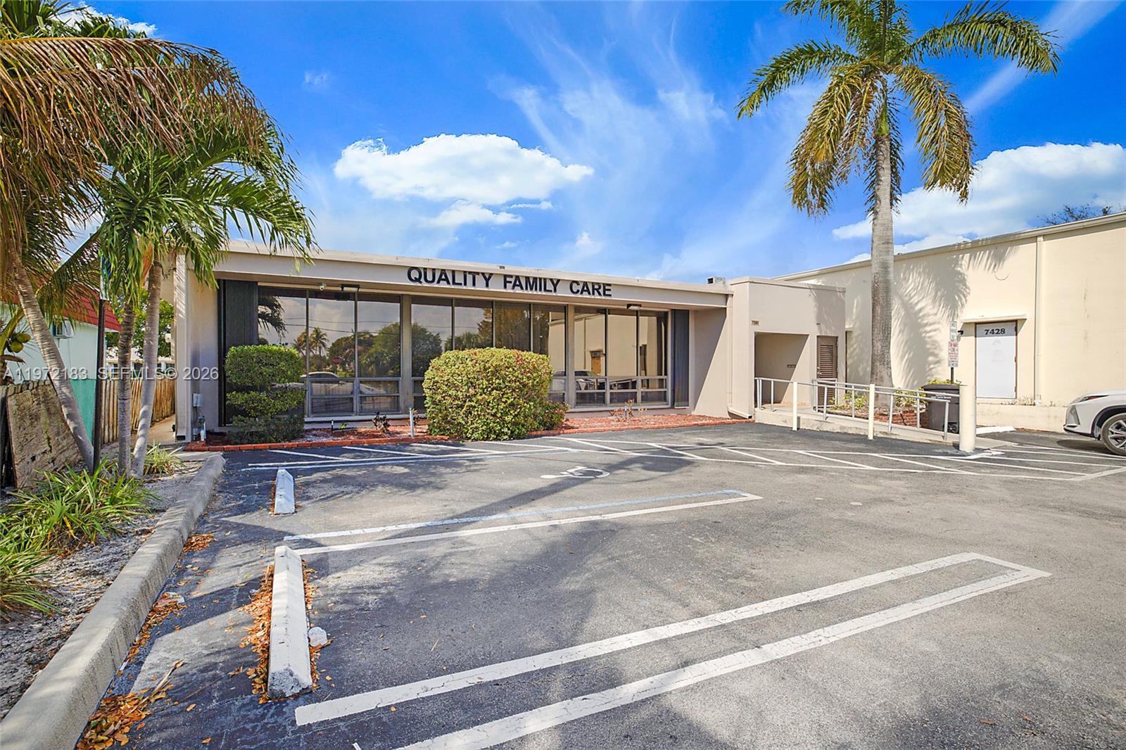   /   sq. ft. $ 2026-02-25 0 foto