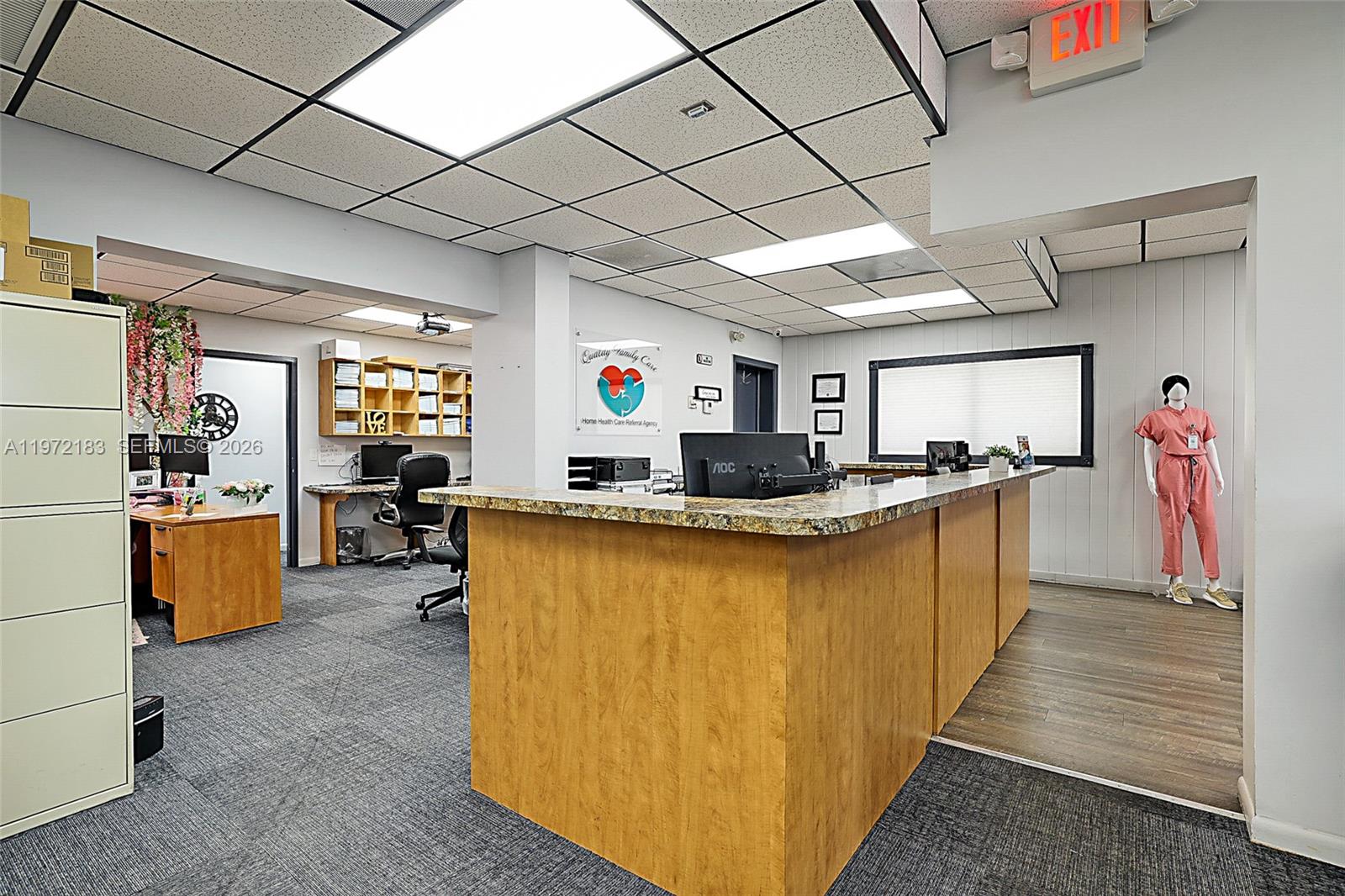   /   sq. ft. $ 2026-02-25 0 foto