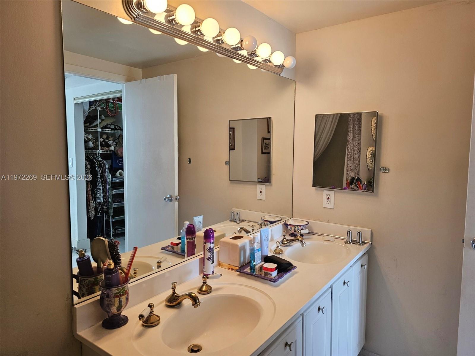 516 2 / 2 1344 кв.футов $ 2026-02-25 0 Фото