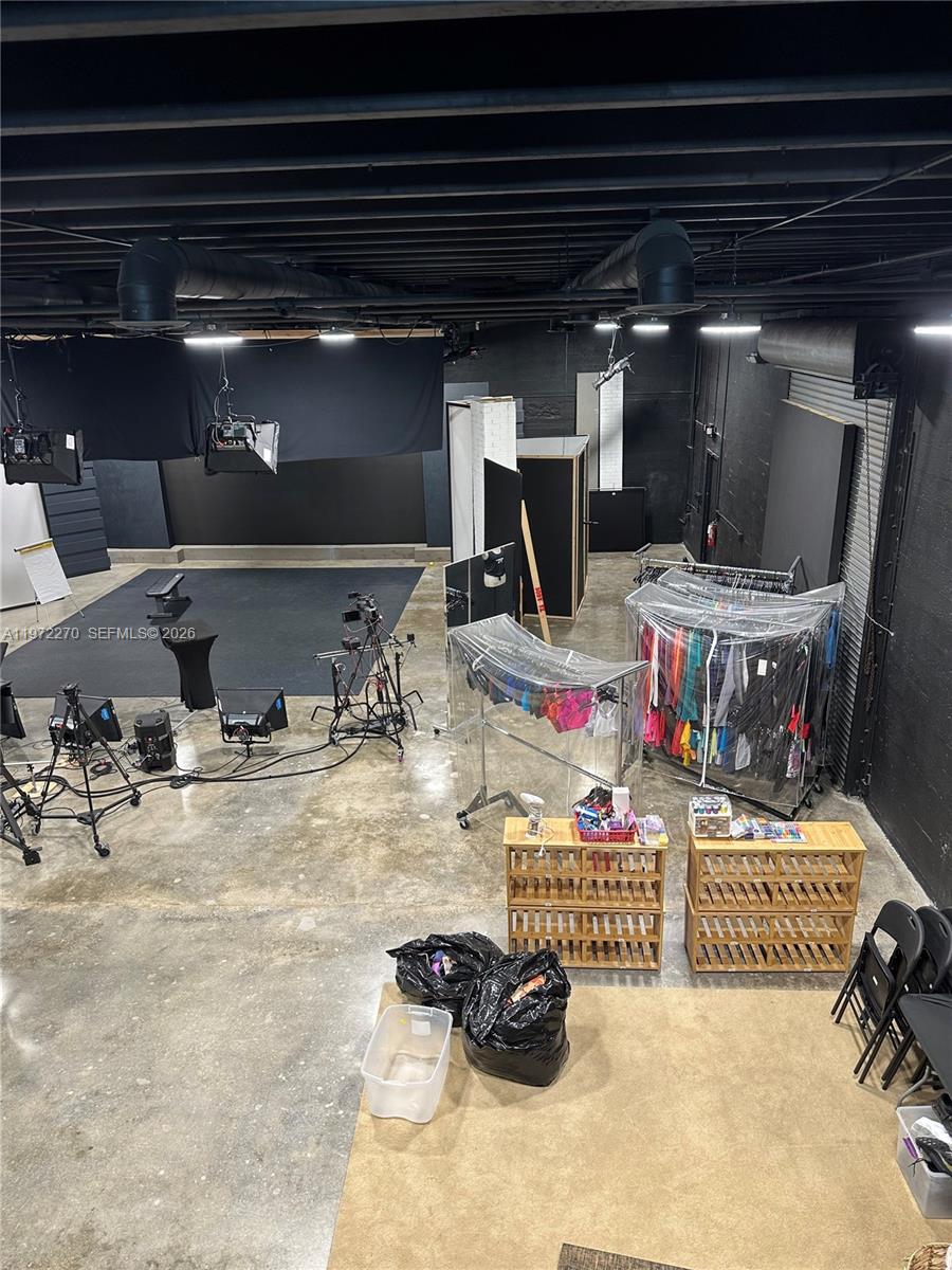   /   sq. ft. $ 2026-02-25 0 foto