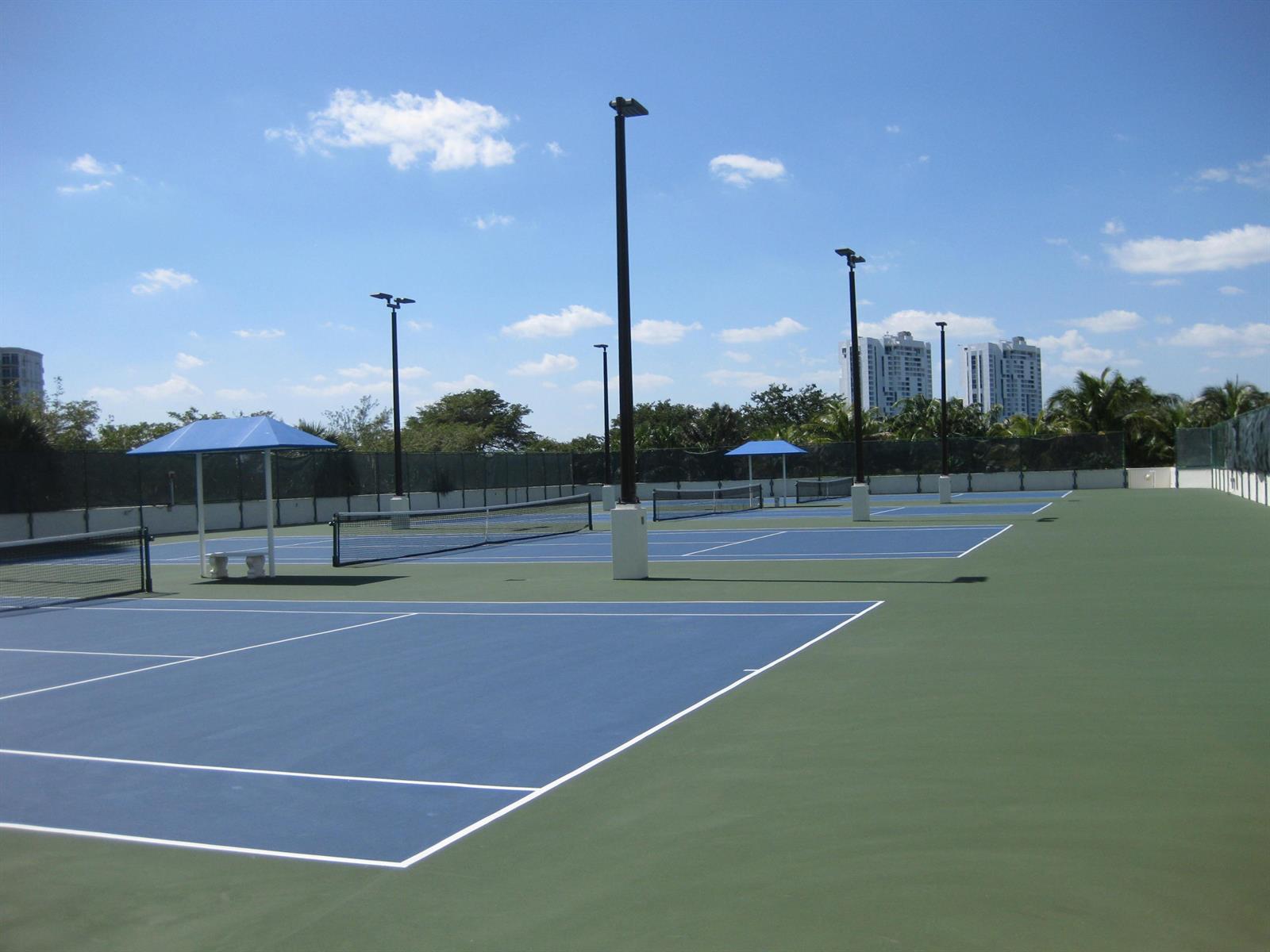 Photo of 20281 Country Club  #2008, Aventura, Florida, 33180 - Tennis Courts
