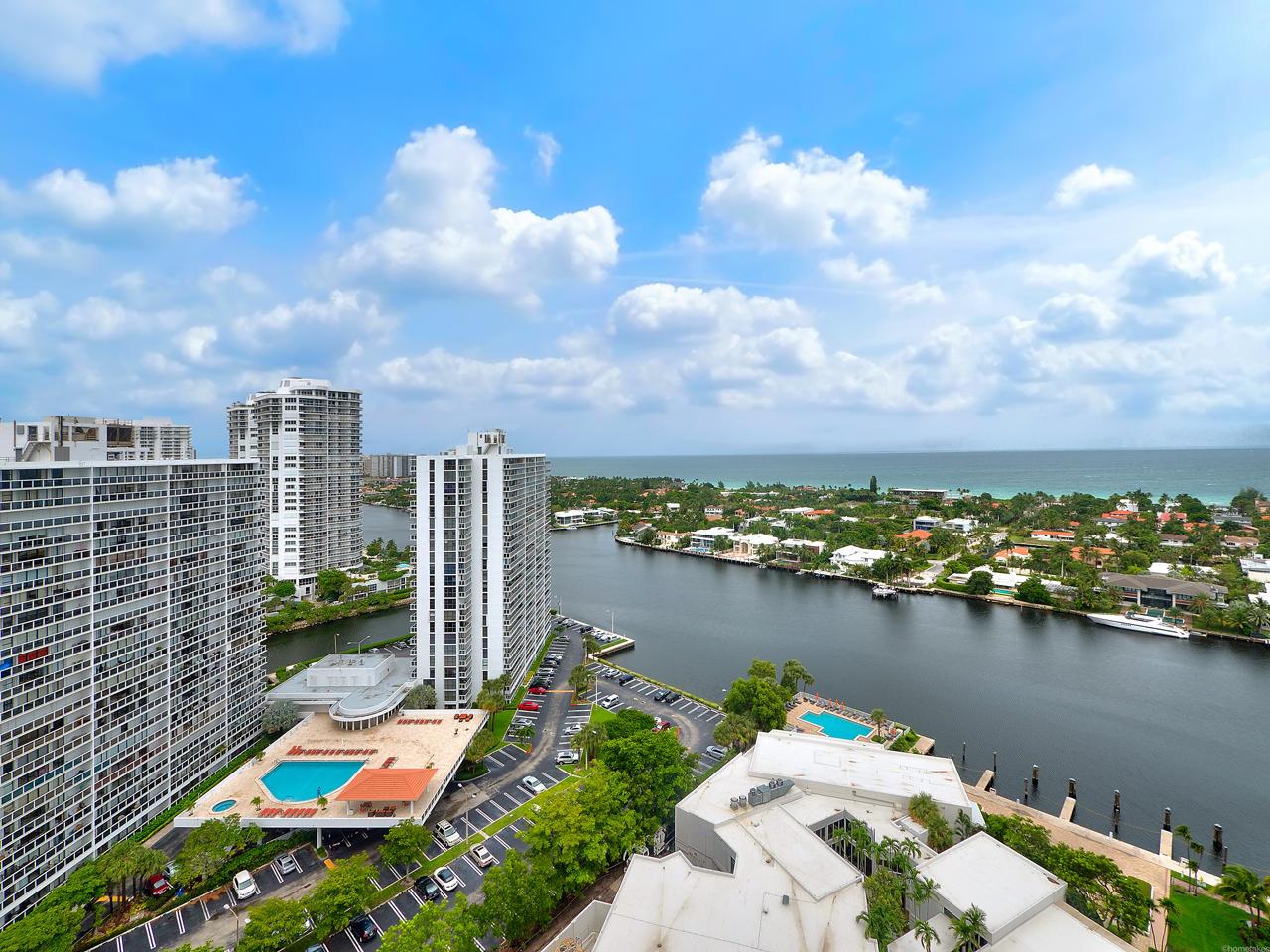 Photo of 20281 Country Club  #2008, Aventura, Florida, 33180 - View (2)