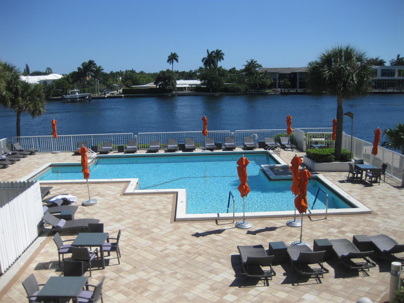 Photo of 20281 Country Club  #2008, Aventura, Florida, 33180 - Sunrise Pool