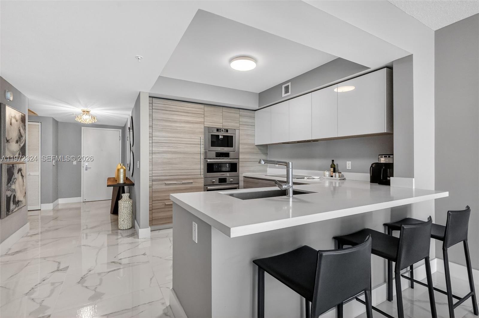 Подробнее 4-804 3 / 3 1541 кв.футов $ 2026-02-25 0 Фото