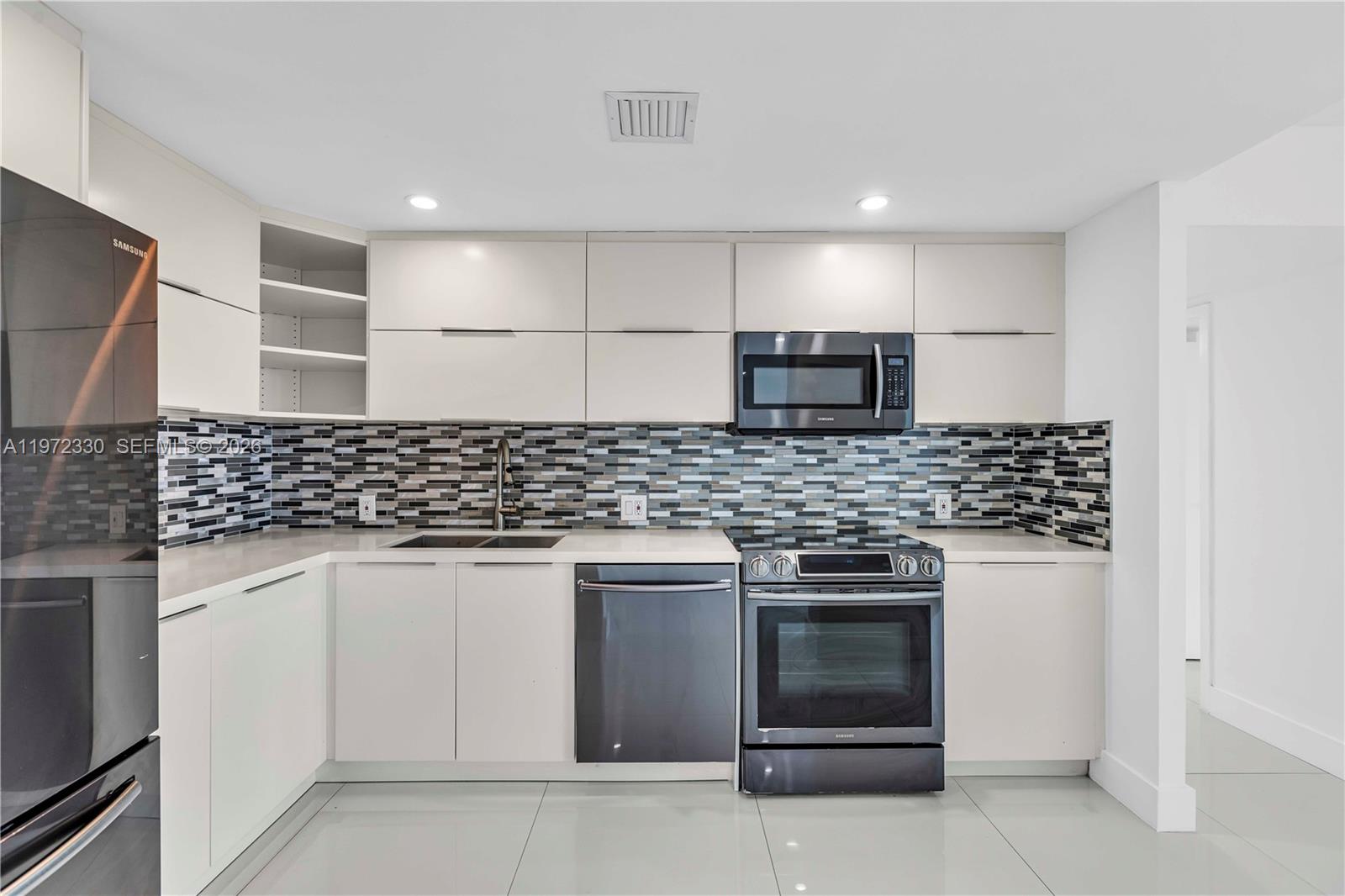 508 2 / 2 1357 кв.футов $ 2026-02-25 0 Фото