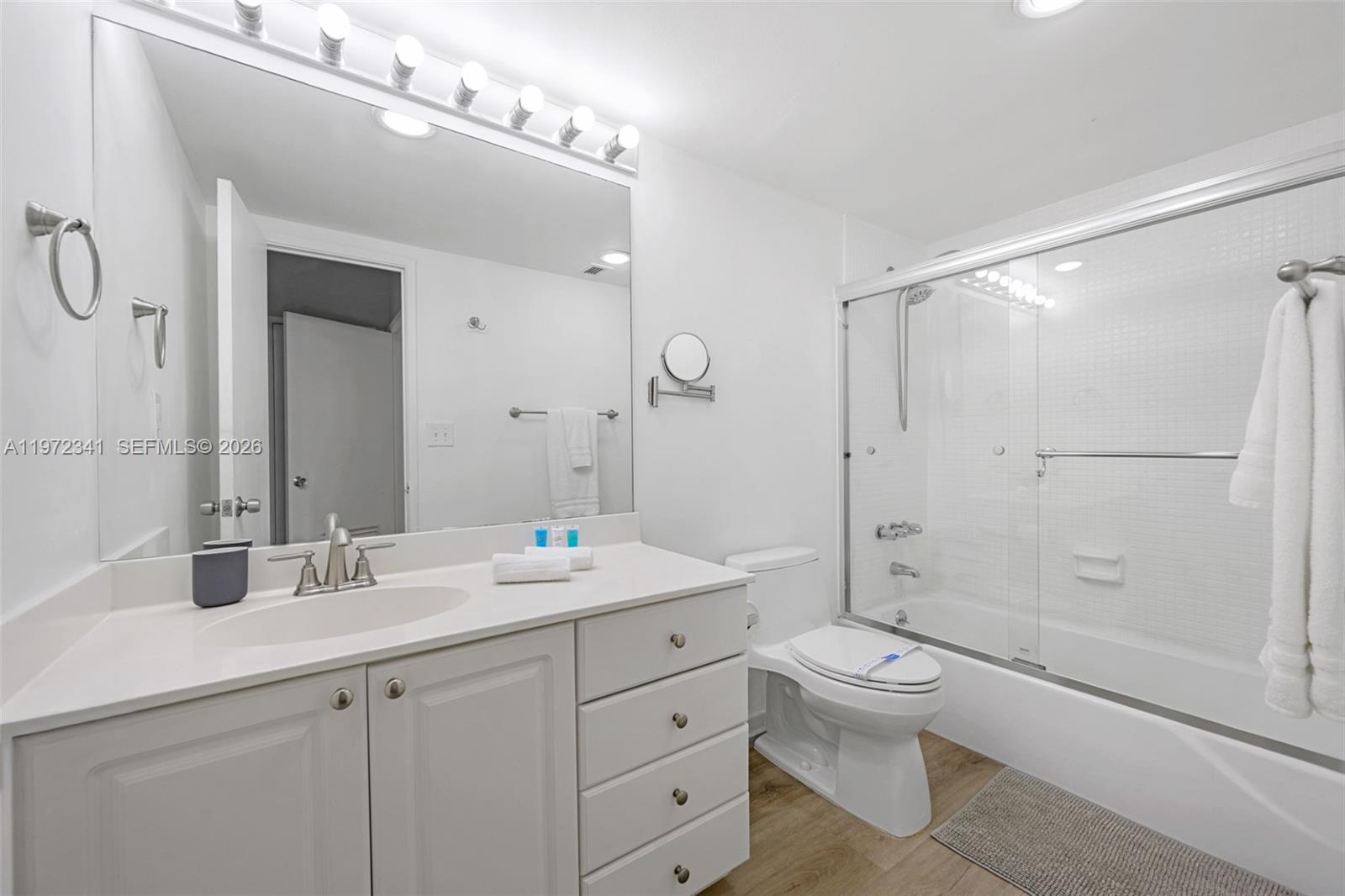 Photo of 19370 Collins Ave #321, Sunny Isles Beach, Florida, 33160 -