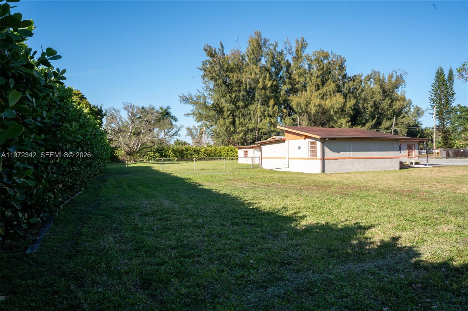   /   кв.футов $ 2026-02-25 0 Фото