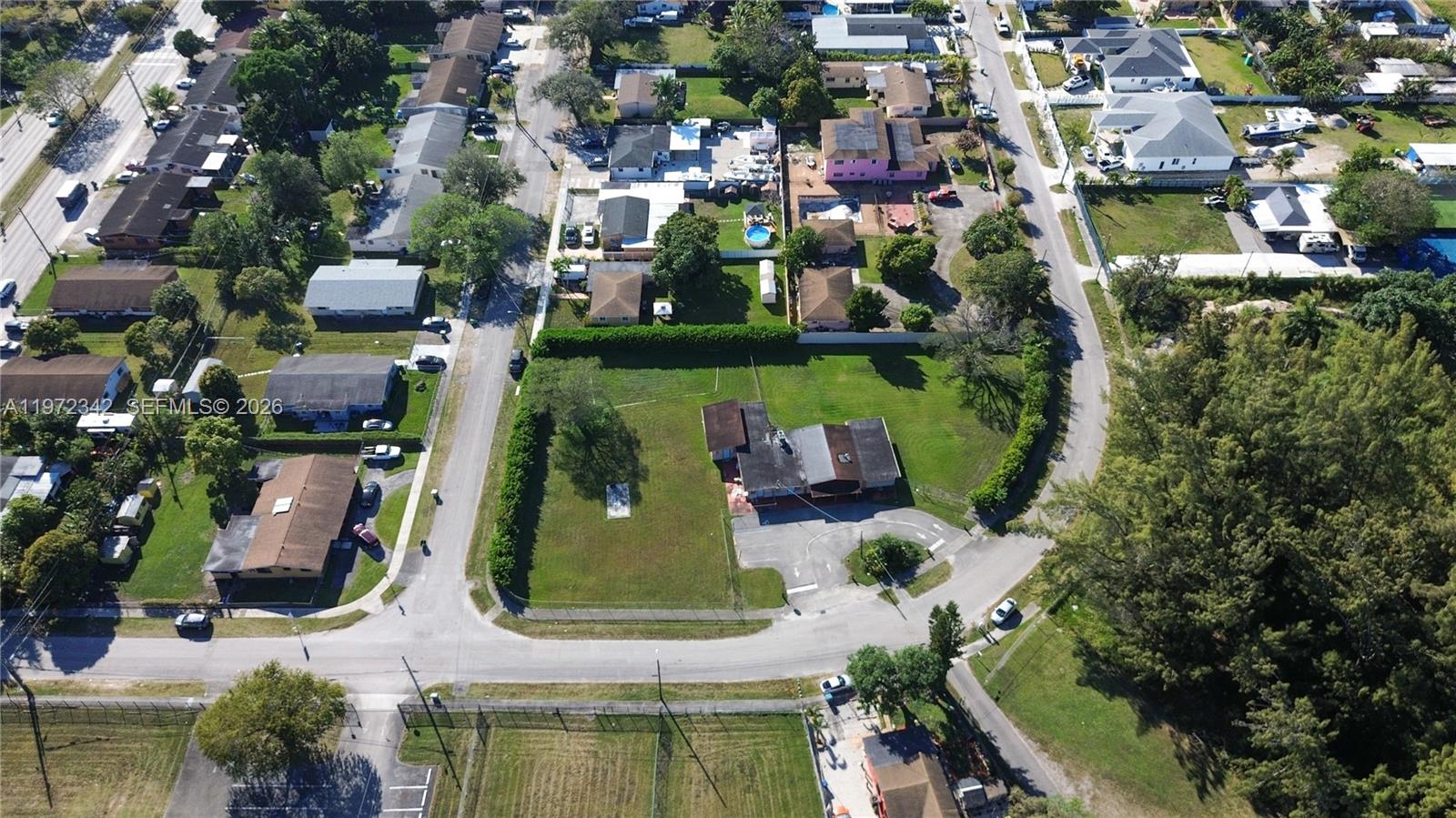   /   кв.футов $ 2026-02-25 0 Фото