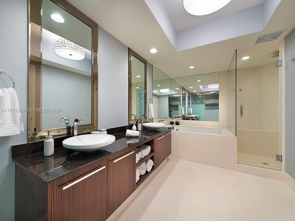 Photo of 2711 Ocean Dr. #2804, Hollywood, Florida, 33019 -