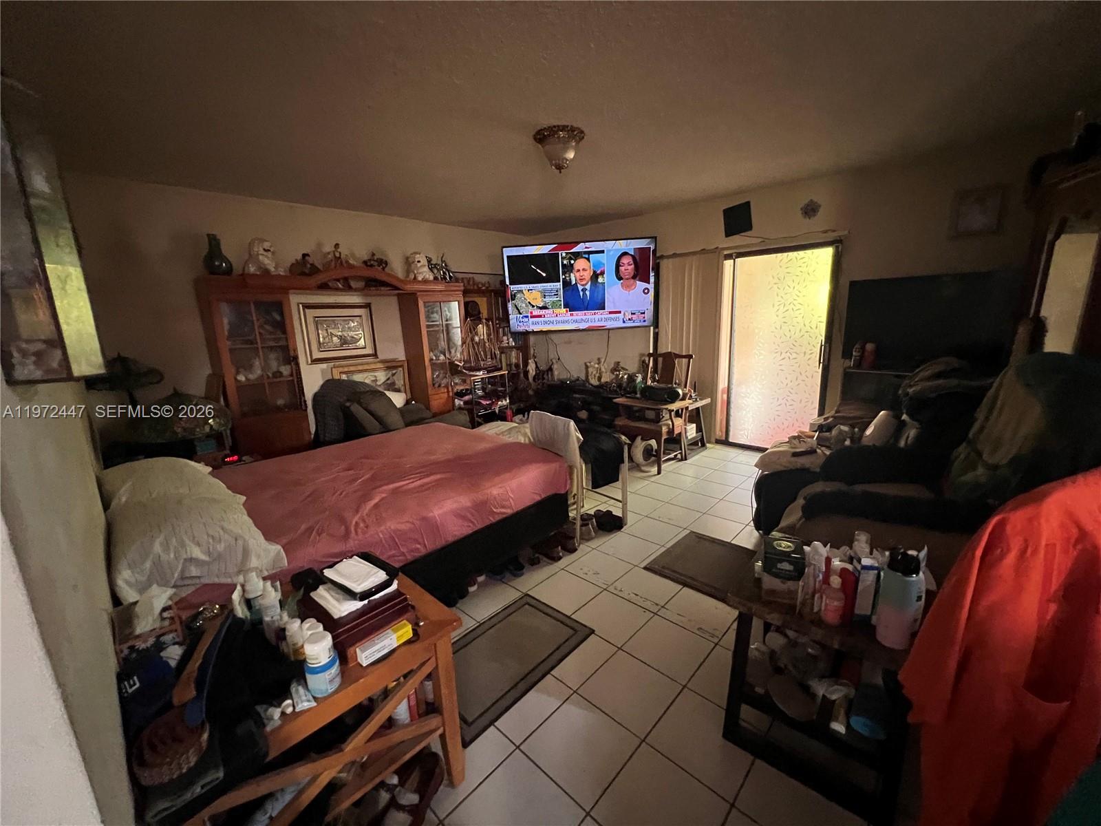   /  3687 кв.футов $ 2026-04-14 0 Фото