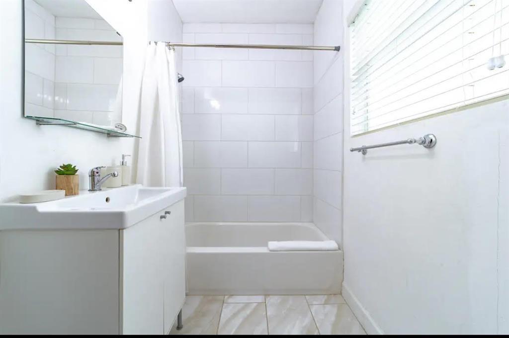   / 0  sq. ft. $ 2026-06-12 0 Photo