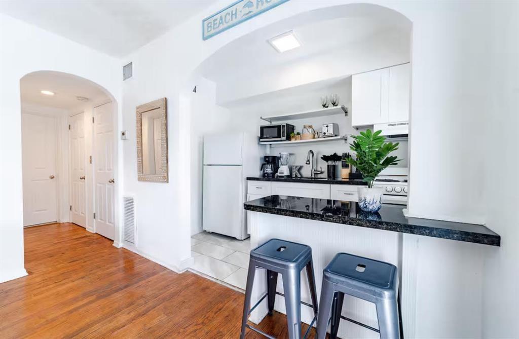   / 0  sq. ft. $ 2026-06-12 0 Photo