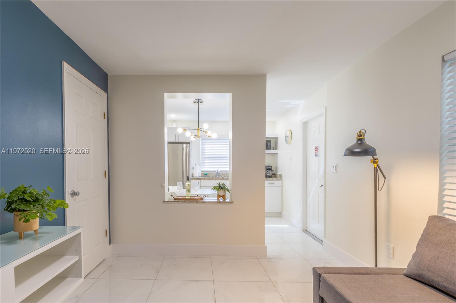   /  1058 кв.футов $ 2026-02-26 0 Фото