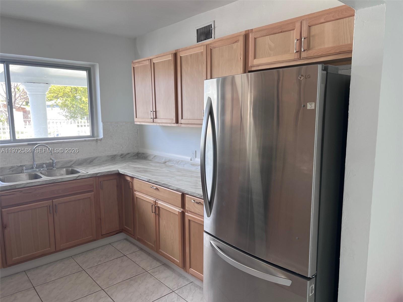   /  1982 кв.футов $ 2026-02-26 0 Фото