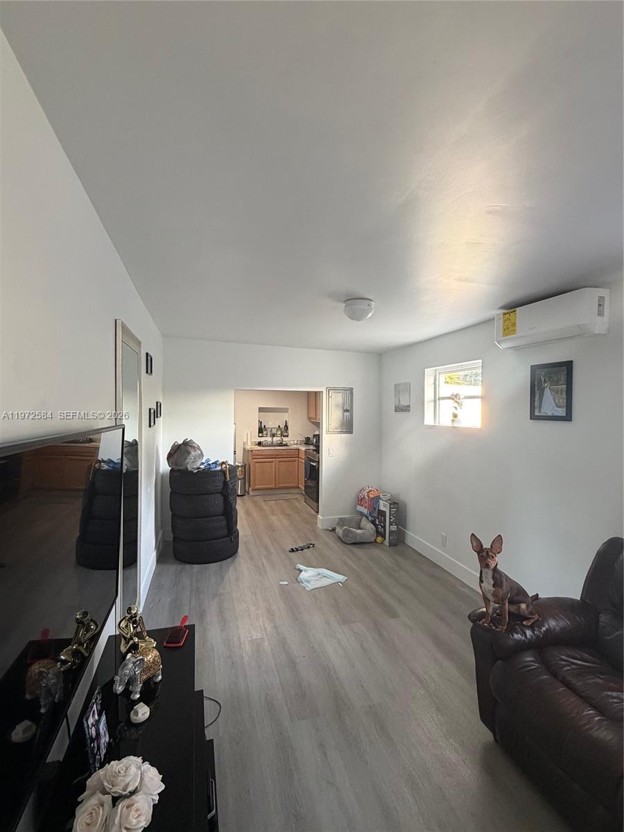   /  1982 кв.футов $ 2026-02-26 0 Фото