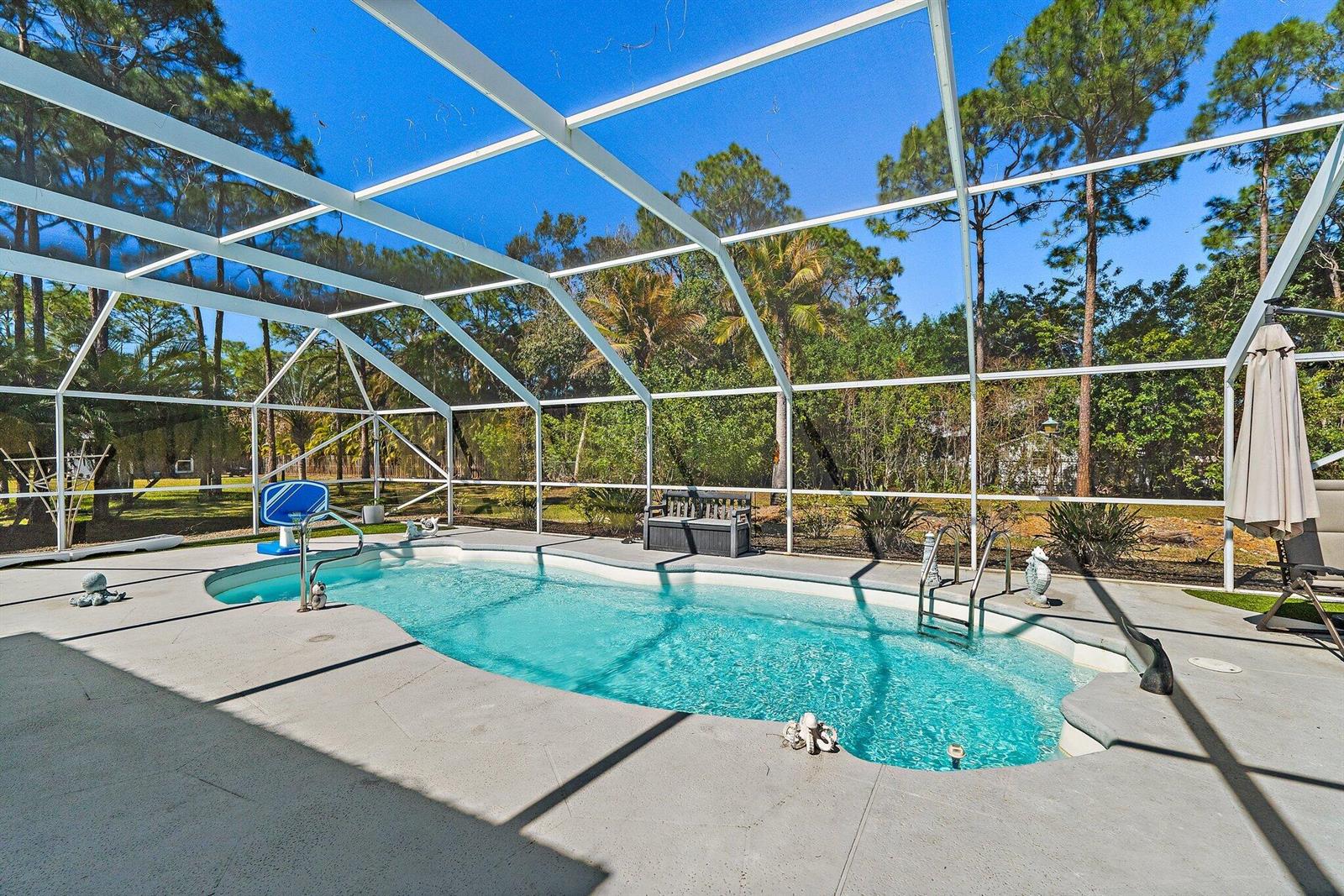 Ver detalles 13033 3 / 2 2374 sq. ft. $ 2026-06-09 0 foto