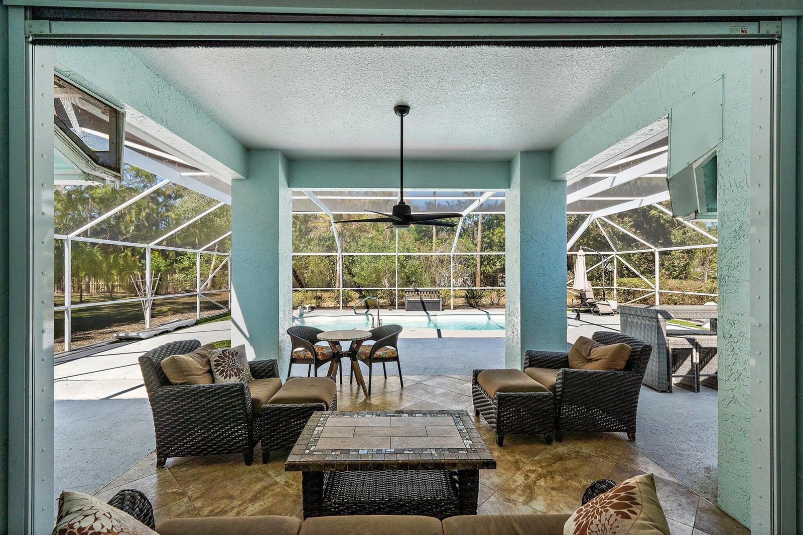 Ver detalles 13033 3 / 2 2374 sq. ft. $ 2026-06-09 0 foto