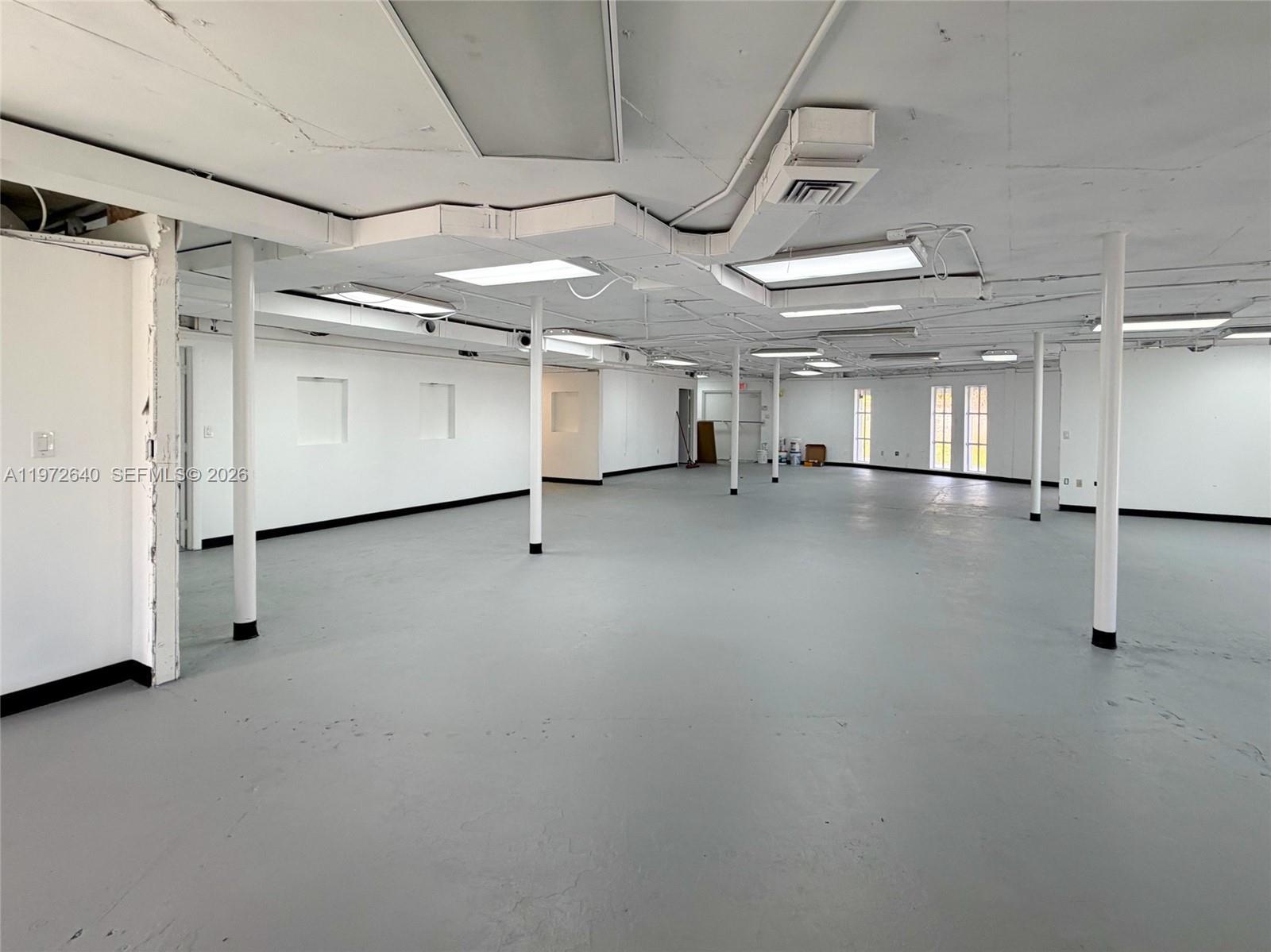   /   кв.футов $ 2026-02-26 0 Фото